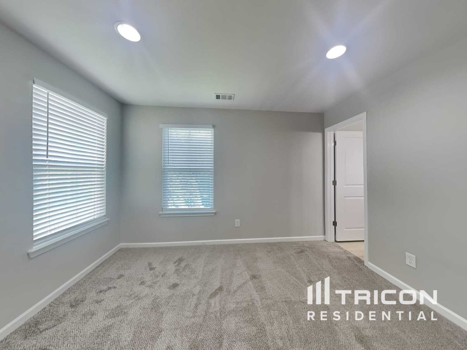 Building Photo - 332 Parmley Ln
