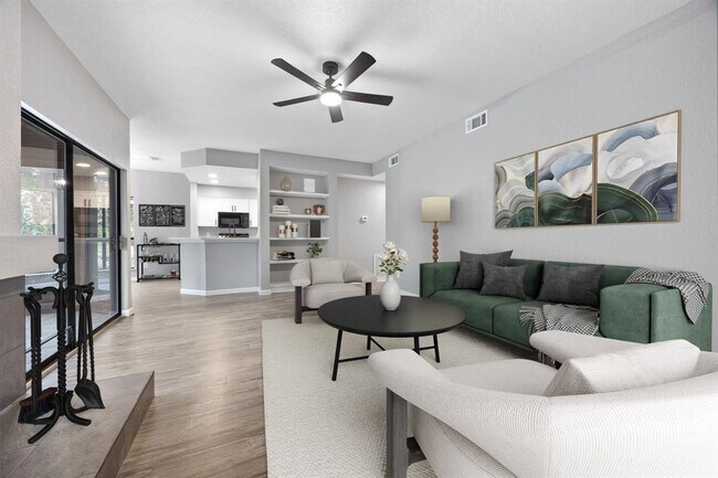 Building Photo - 4711 Spicewood Springs Rd