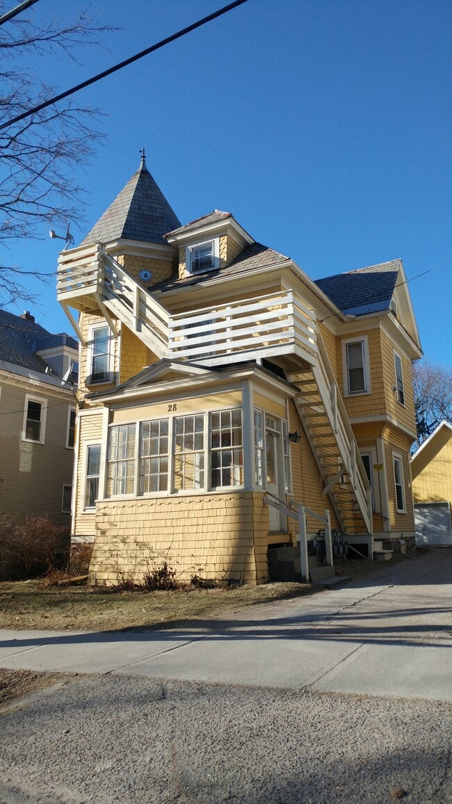 Building Photo - 28 Brookes Ave