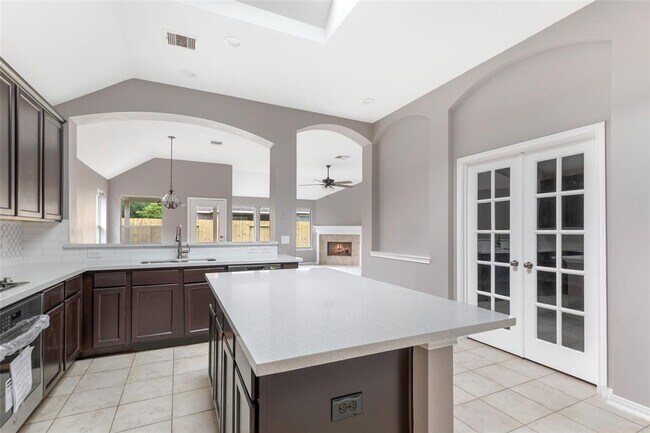Building Photo - 13810 Birney Point Ln