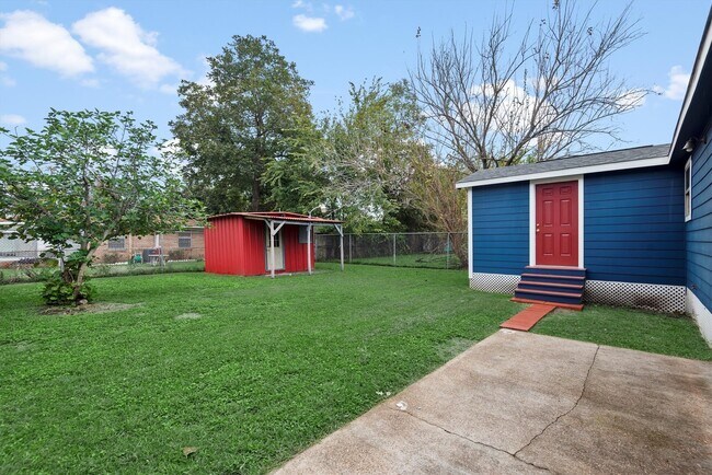 Building Photo - 3914 Cetti St