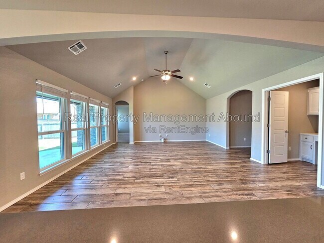 Building Photo - 3706 S 13th Pl