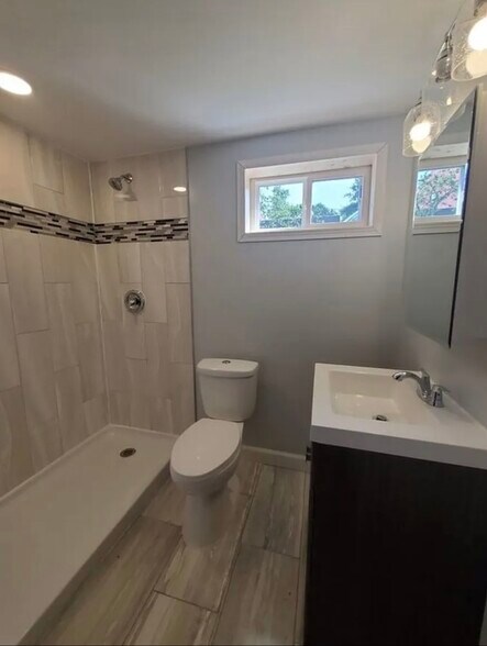 Building Photo - 7602 Pennsylvania Ave