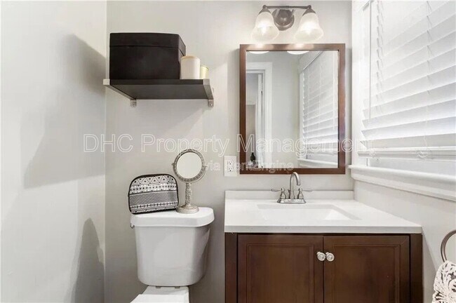 Building Photo - 2968 Catalina Dr