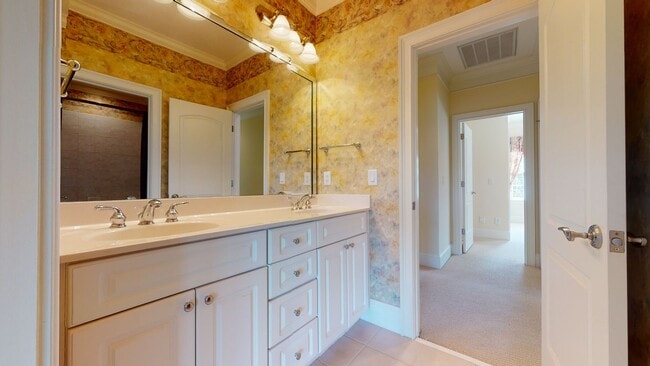 Building Photo - Estate Home in Fantastic North Raleigh Loc...