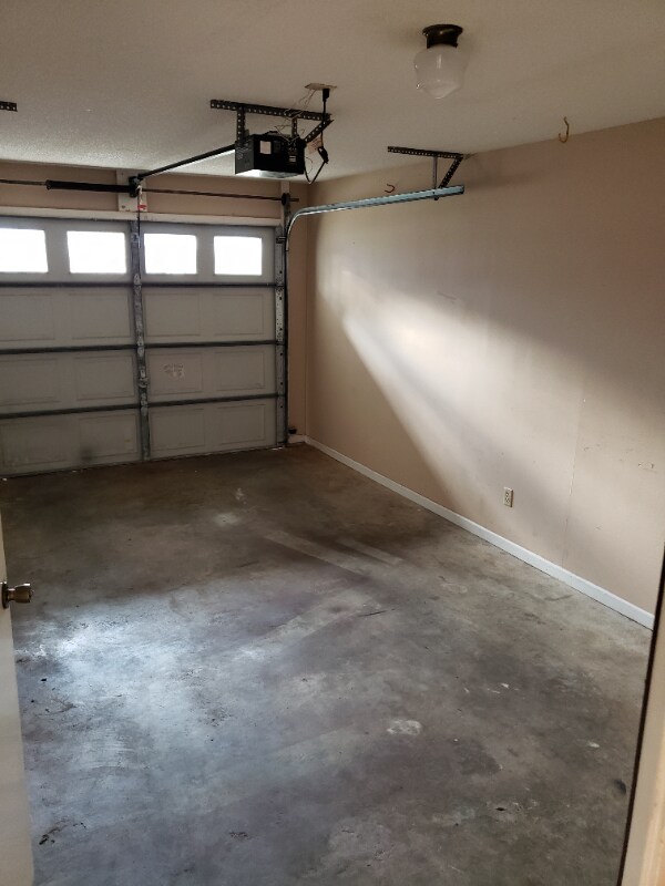 Building Photo - 153 Candlebrook Dr