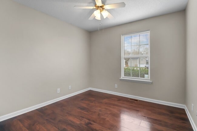 Building Photo - 3809 Man O War Blvd