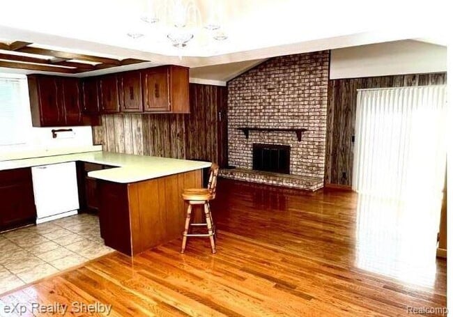 Building Photo - 13770 White Cap Dr