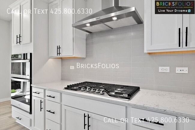 Building Photo - 8340 52nd St NE