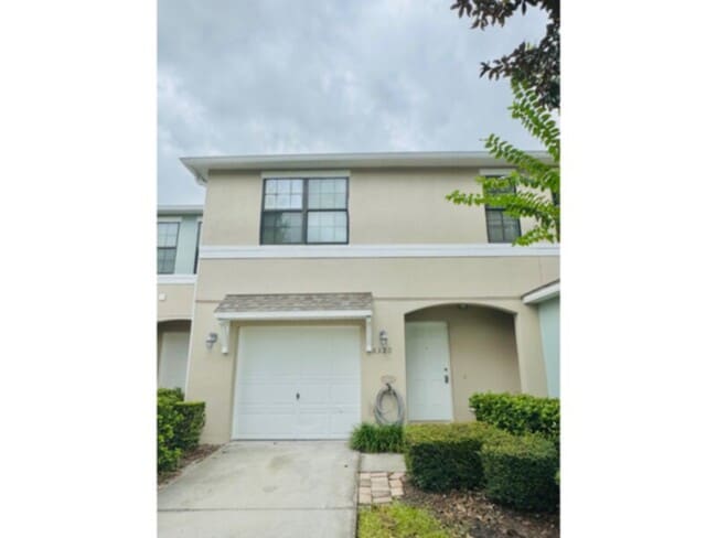 Primary Photo - Gorgeous 3 Bedroom, 2.5 Bath Townhouse in Gated Community!