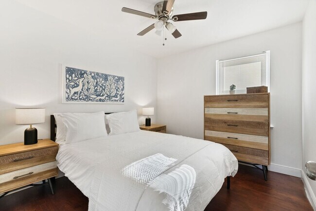 Building Photo - 2104 Foggy Bottom Dr