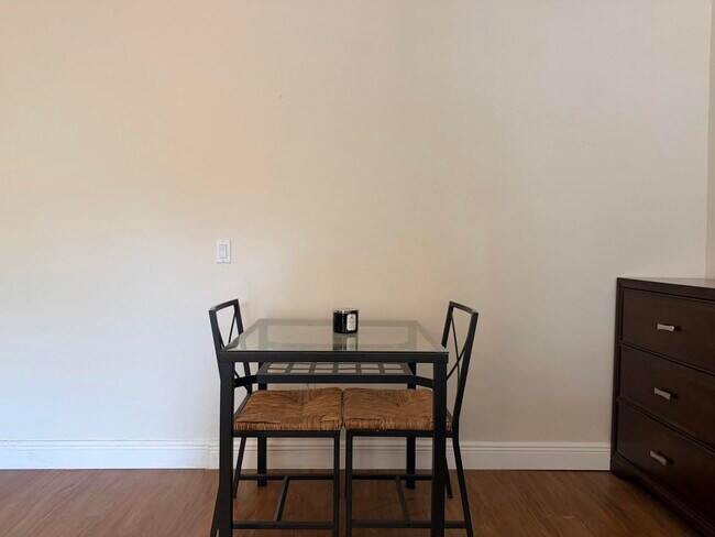 Building Photo - 536 NW 45th St