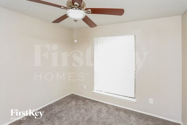 Building Photo - 1269 Roan Dr