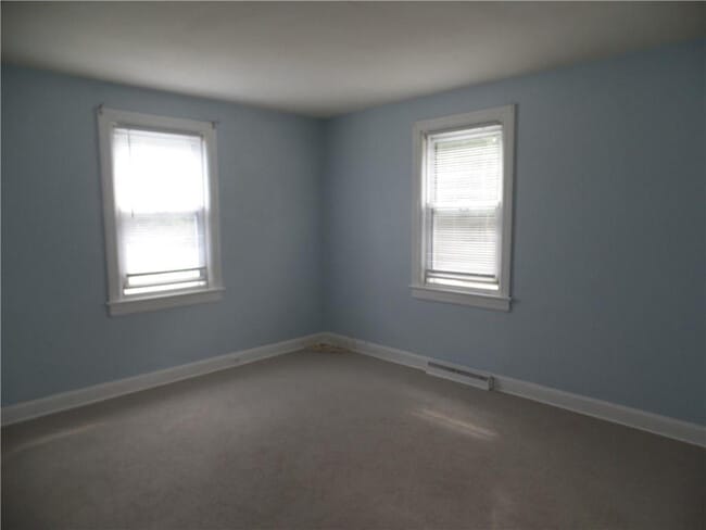 Building Photo - 110 Knowlton St