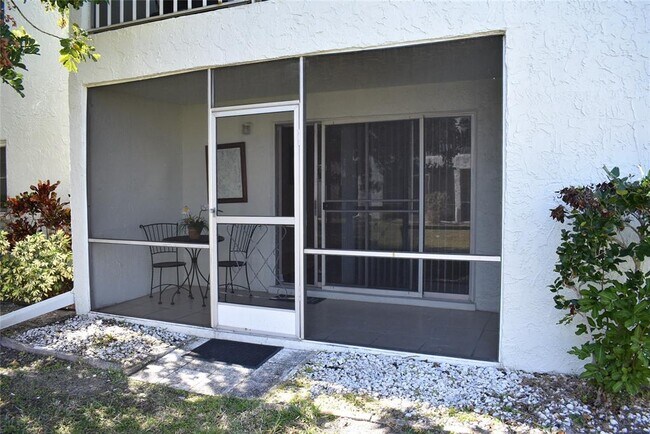 Building Photo - 229 S McMullen Booth Rd