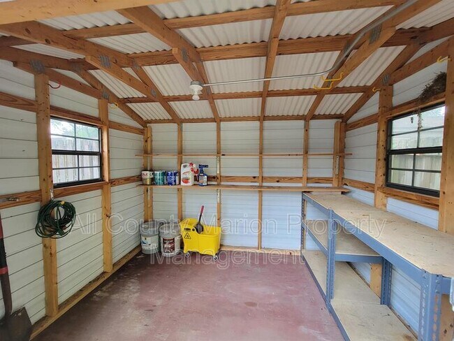 Building Photo - 1511 SE 40th Ct