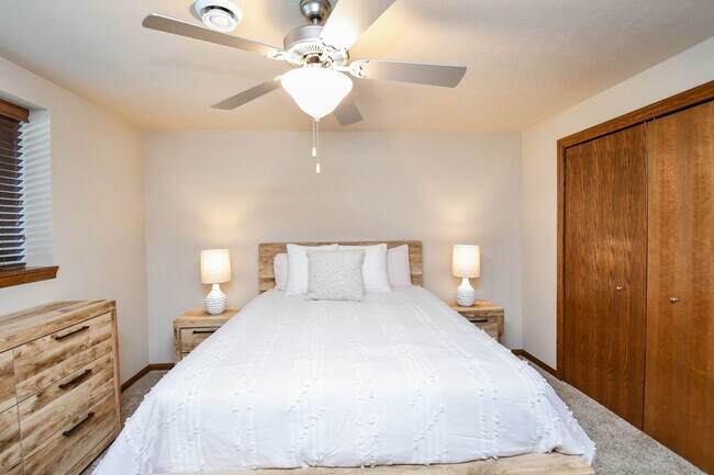 Building Photo - South Sioux Falls Rental with Open Layout ...