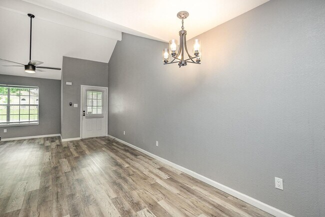 Building Photo - 3013 Timothy Ln