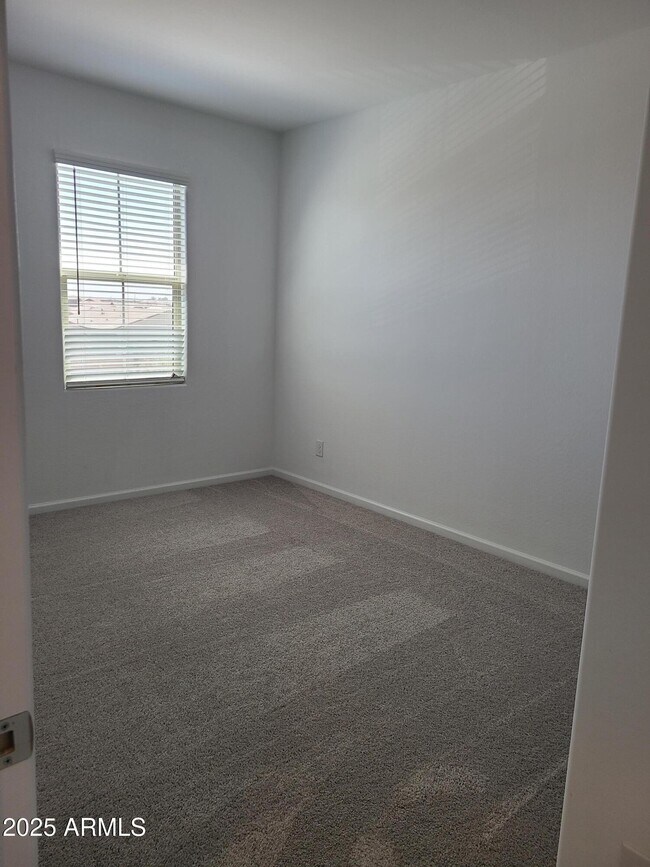 Building Photo - 12354 W Gardenia Ct