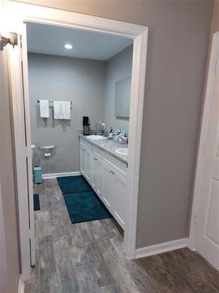 Building Photo - 3559 Balboa Cir