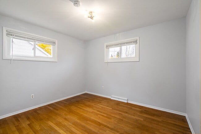 Building Photo - Charming 3-Bedroom Rancher Near Shadle Park