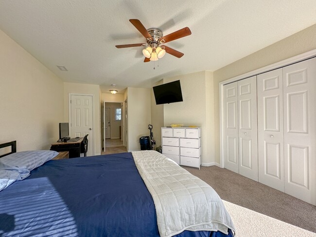 Building Photo - 5809 Miss Coral Ct