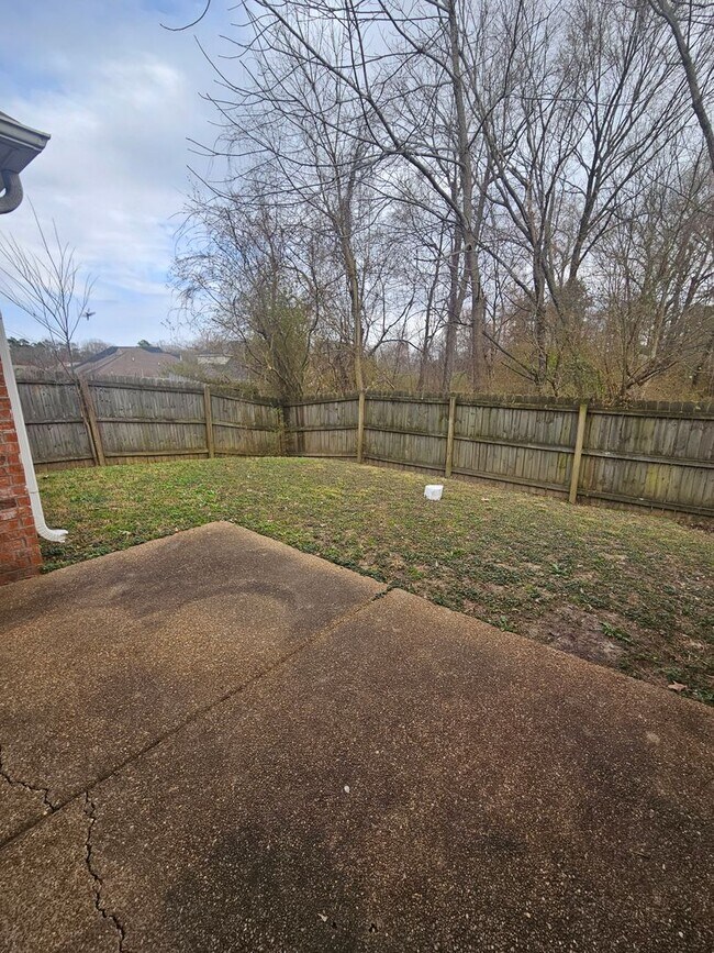 Building Photo - Available now!!