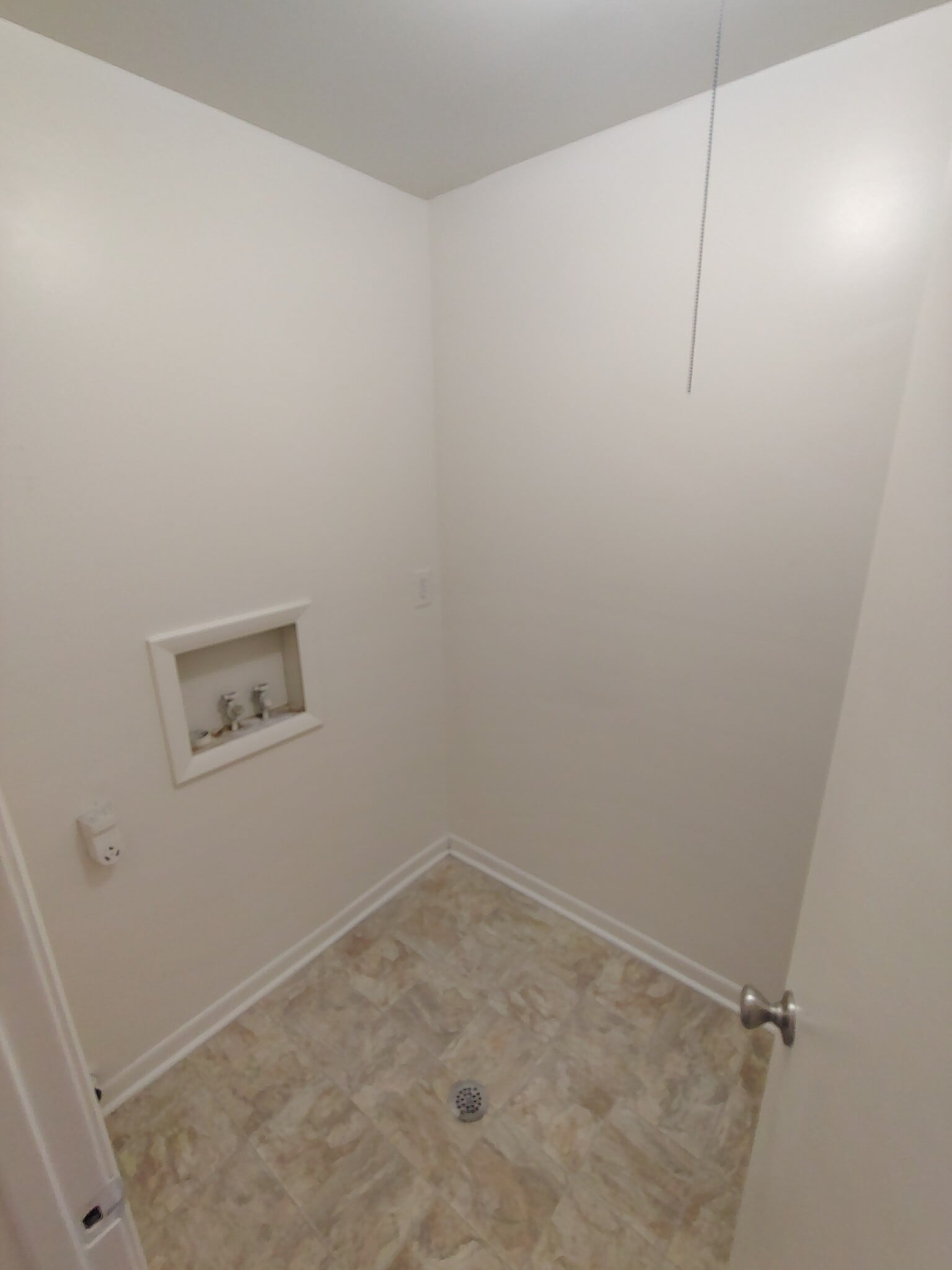 Building Photo - 600 Reusens Rd