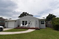 Building Photo - 2733 Woodland Hills Ave