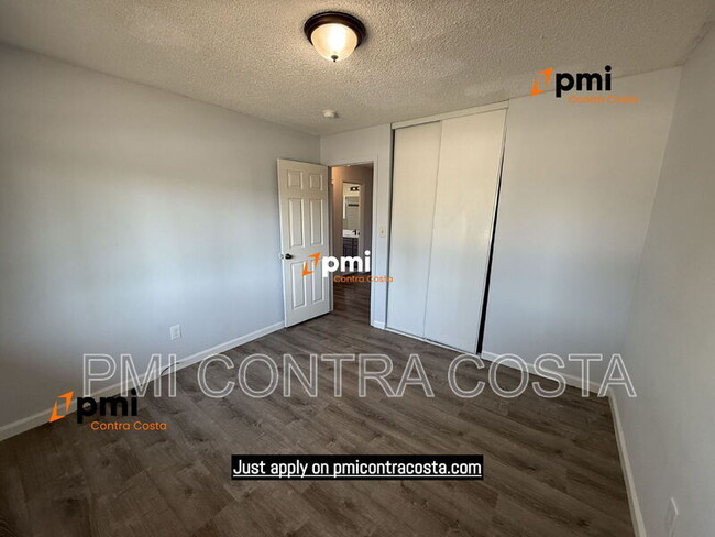 Building Photo - 1608 Norine Dr