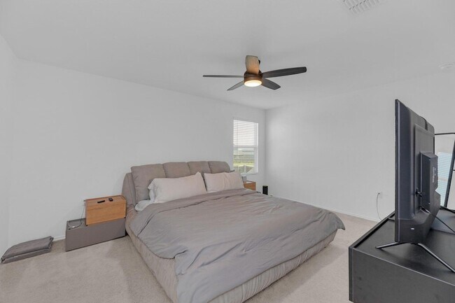 Building Photo - 2324 Willkomen Wy