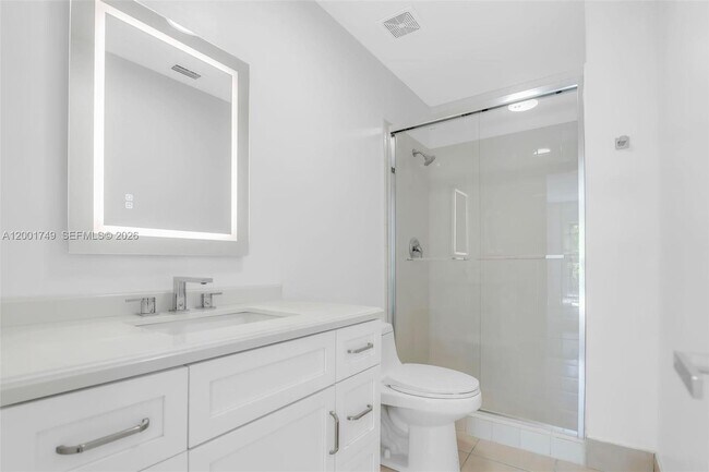 Building Photo - 15391 S Dixie Hwy