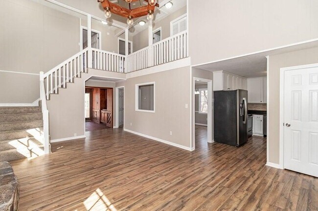 Building Photo - 4083 Amherst Way
