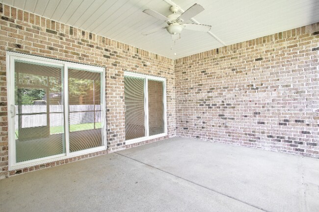 Building Photo - 1756 Thomas St