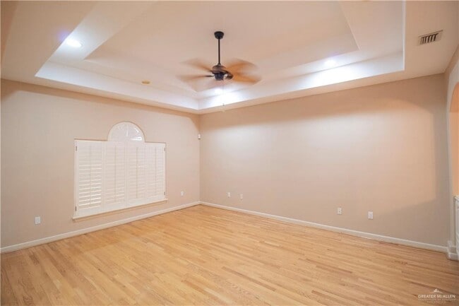 Building Photo - 13 E Martinez Ave