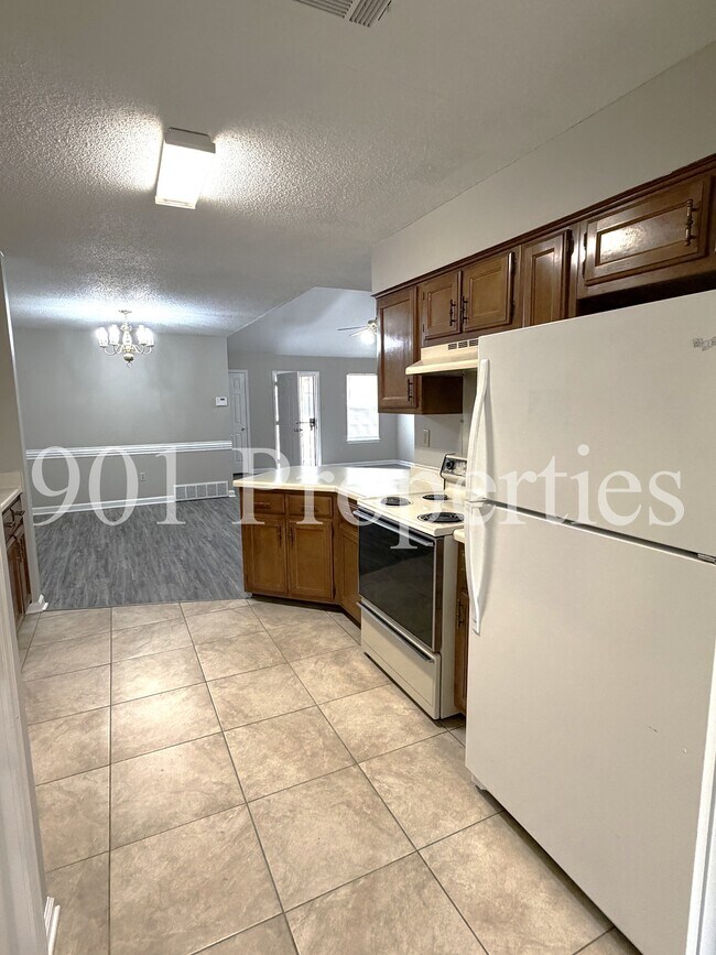 Building Photo - 3638 Dawnridge Cove