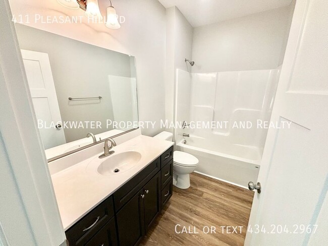 Building Photo - BRAND NEW Three Bedroom Home in Campbell C...