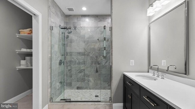 Building Photo - 7674 Maple Lawn Blvd