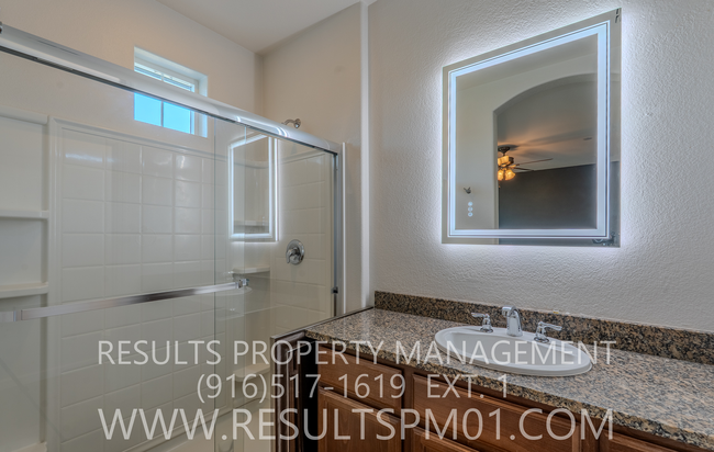 Building Photo - Beautiful Townhome in Rocklin Available Now!