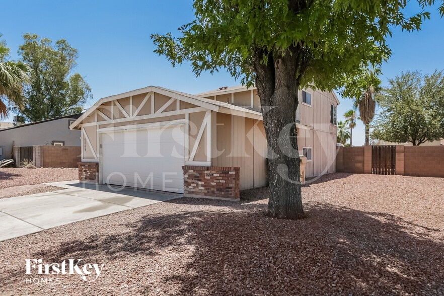 Building Photo - 6849 W Yucca St