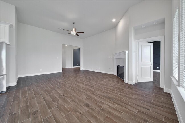 Building Photo - 20230 Windsor Fld