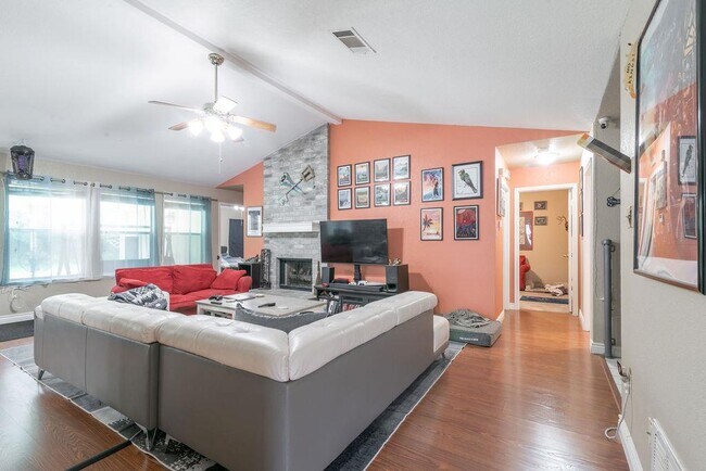 Building Photo - 2807 Beechnut Trce