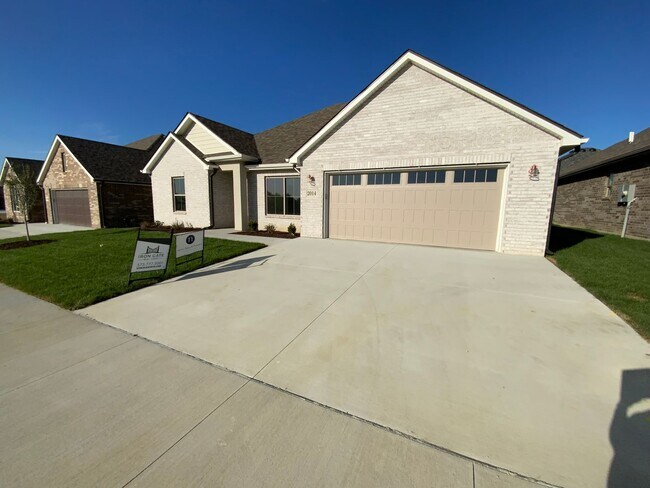 Building Photo - Newly built home for rent