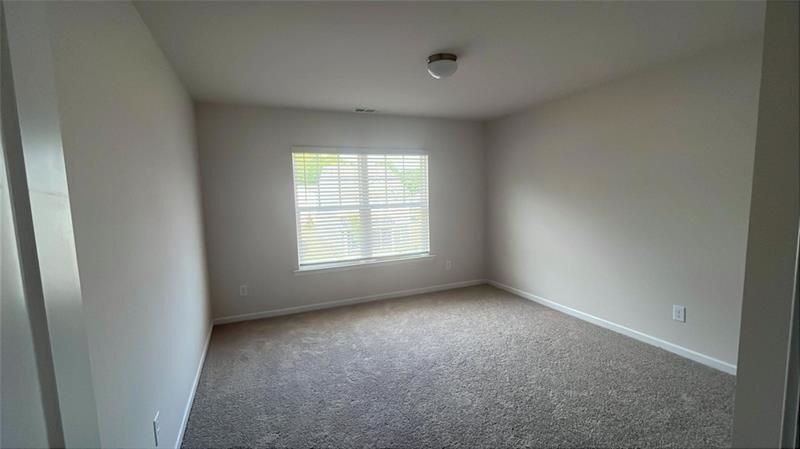 Building Photo - 105 Berry Dr