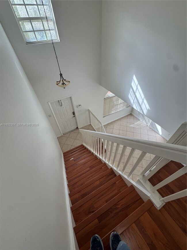 Building Photo - 327 NW 159th Ave