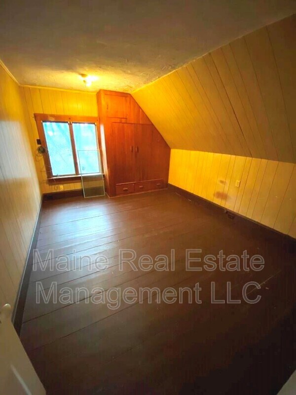 Building Photo - 49 Highland Ave