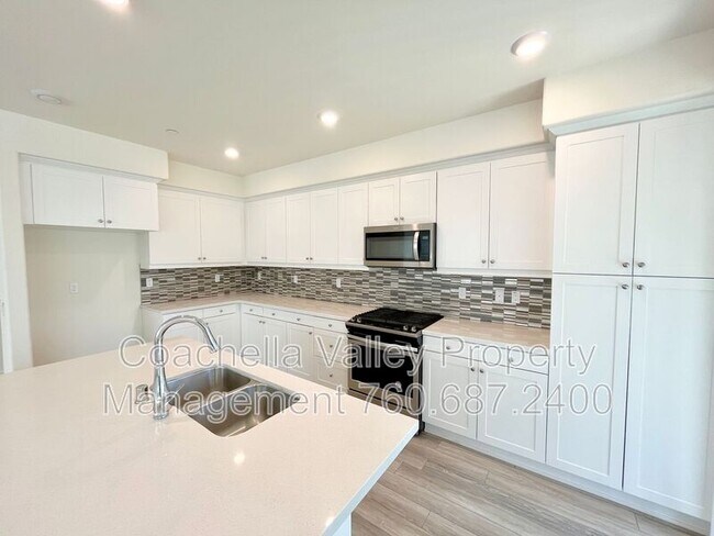 Building Photo - 84443 Passagio Lago Way