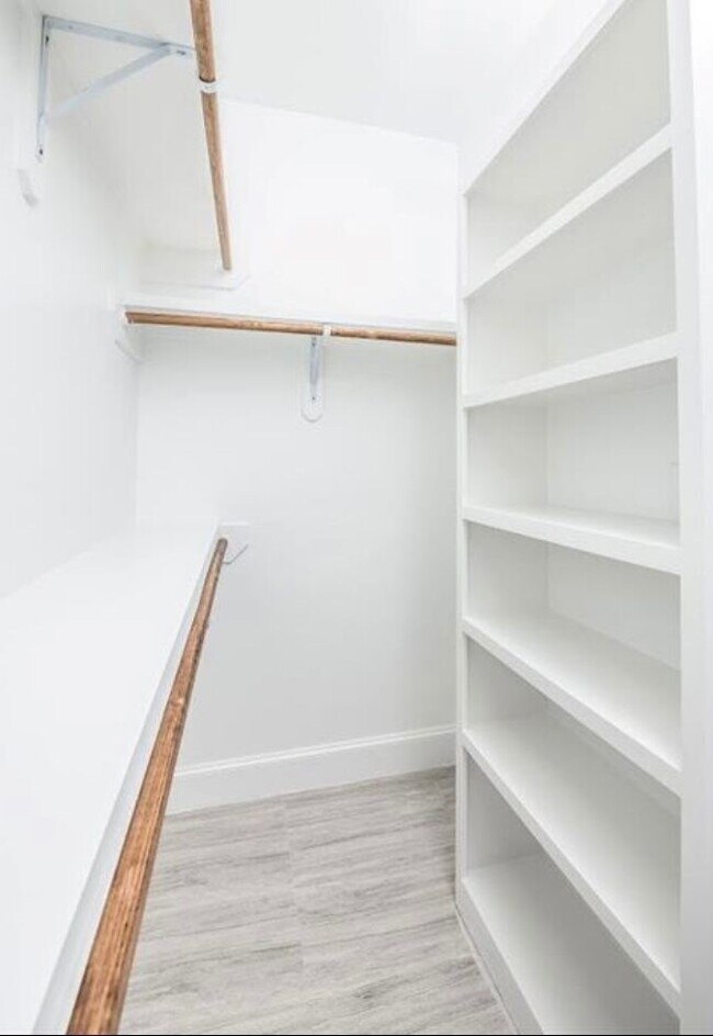 Building Photo - 3303 Kilgore St