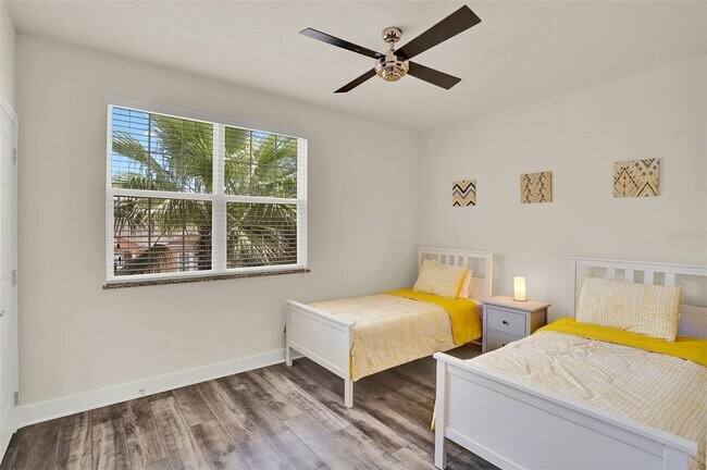Building Photo - 17403 Placidity Ave