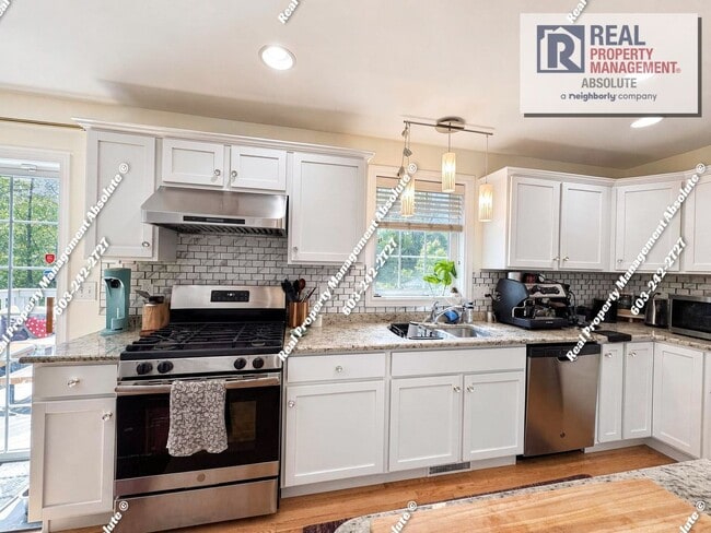 Building Photo - Modern 3BR Home with Solar & Private Yard